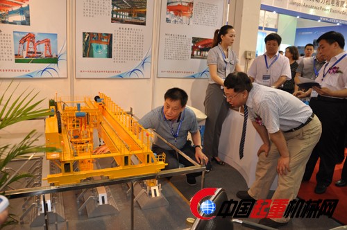 公司参展2011重型机械装备展览会