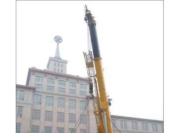 起重機助力北京軍事博物館改造工程