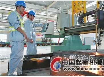 年产能3万吨神华宁煤集团钢结构加工厂在贺兰德胜工业园区投产