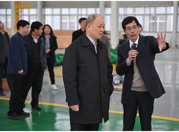 河南省工業與信息化廳考察組領導蒞臨紐科倫公司指導工作