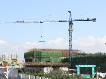 方圆大中型塔机连获客户订单 助建各地工程