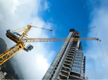徐工动臂塔机助力哥伦比亚史上最高摩天大楼建设