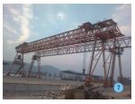 为芜湖合建路桥公司新装的60吨龙门吊-广州航港局