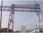 中交*三航务工程局拆卸转场运输安装80吨龙门吊现场
