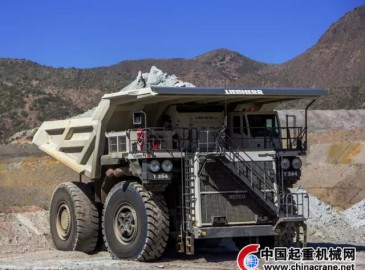 利勃海爾礦用自卸卡車在2017年開年迎來第一筆大單
