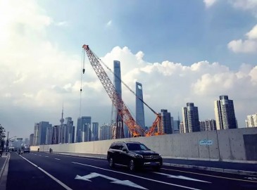 徐工足跡|讓“繁華都市”與“工業(yè)化產(chǎn)品”交相輝映