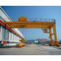 双江港口起重机结构新颖