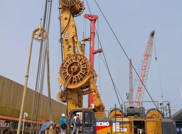 徐工第三代XTC80/55雙輪銑槽機助力濟南地鐵建設