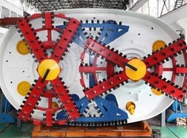 我国自主研发世界最大类矩形全断面盾构机在宁波轨道始发